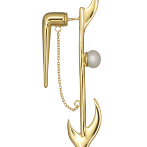 PEARL HARPOON EARRING