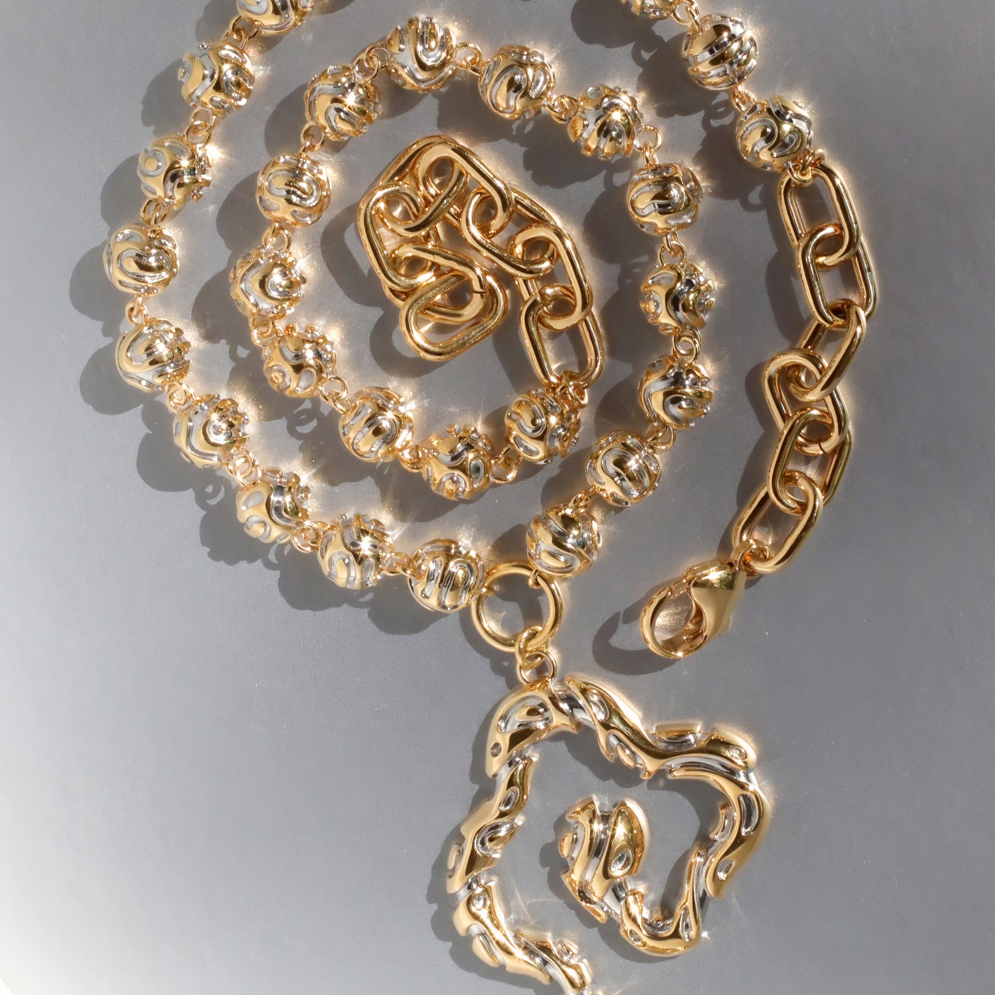 TENDRIL PENDANT BALL CHAIN NECKLACE