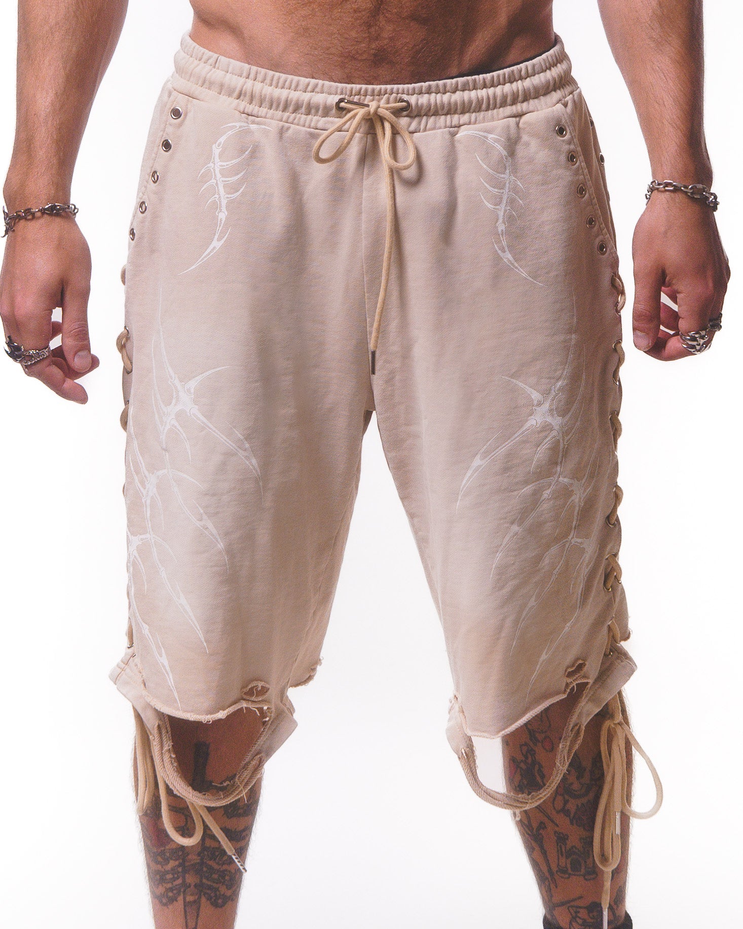 LACED WING SHORTS ( BEIGE )