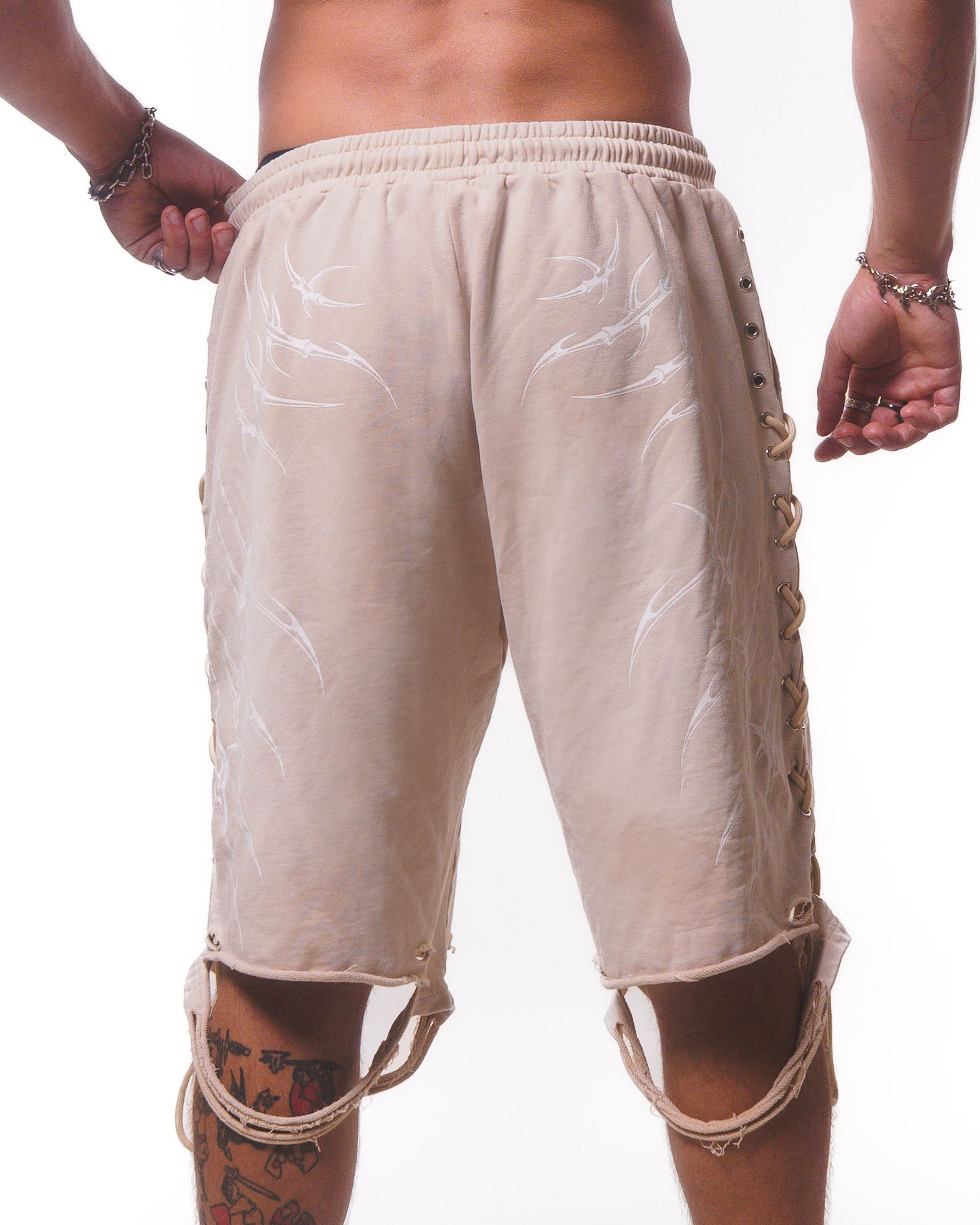 LACED WING SHORTS ( BEIGE )