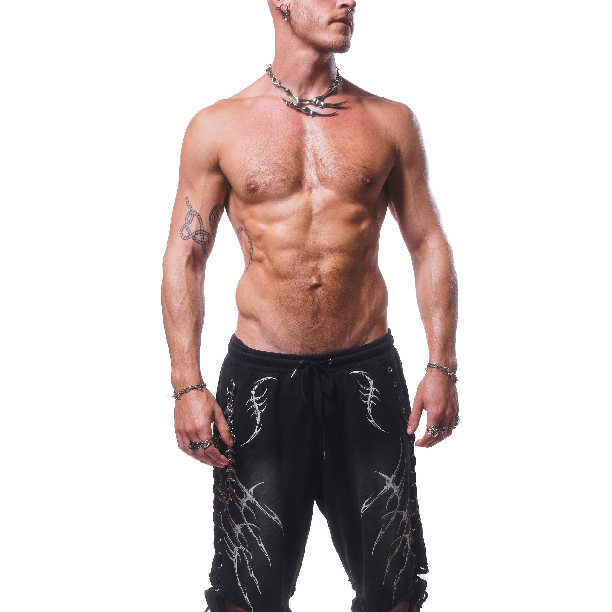 LACED WING SHORTS ( WASHED BLACK )
